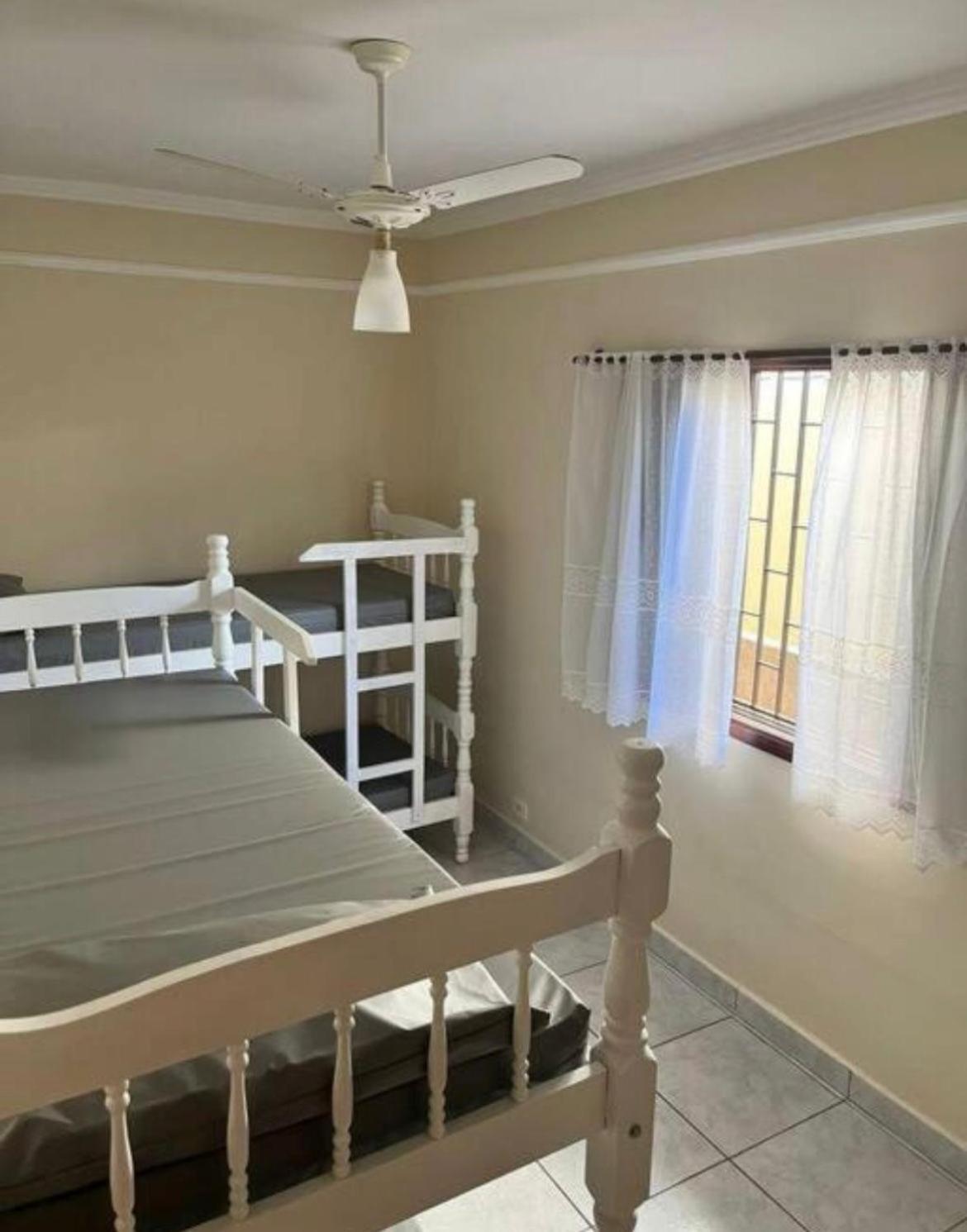 Casa Com Piscina Em Mongagua Villa Praia Grande  Buitenkant foto